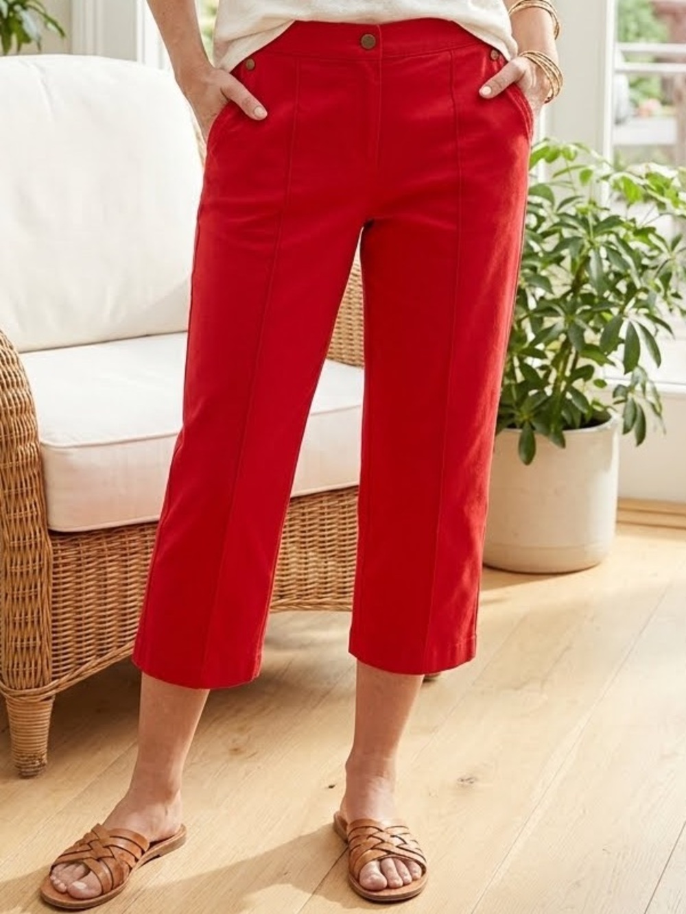 Weekends by Chico’s Cropped Capri Pants red pockets sz 2 (M/12) Athleisure EUC
